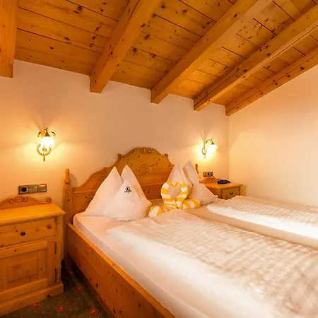 Schneeberg Family Resort 4*