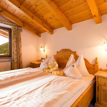 Schneeberg Family Resort 4*