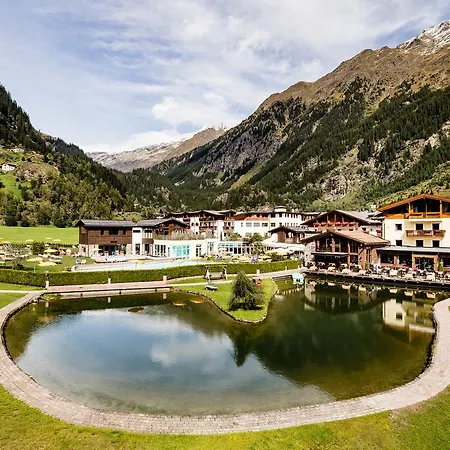 Schneeberg Family 4*